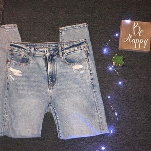 American Eagle Mom Jean